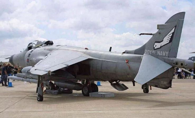 百事可乐积分兑换战斗机广告_大学生攒积分兑换战斗机真实故事_可口可乐瓶盖兑奖网站