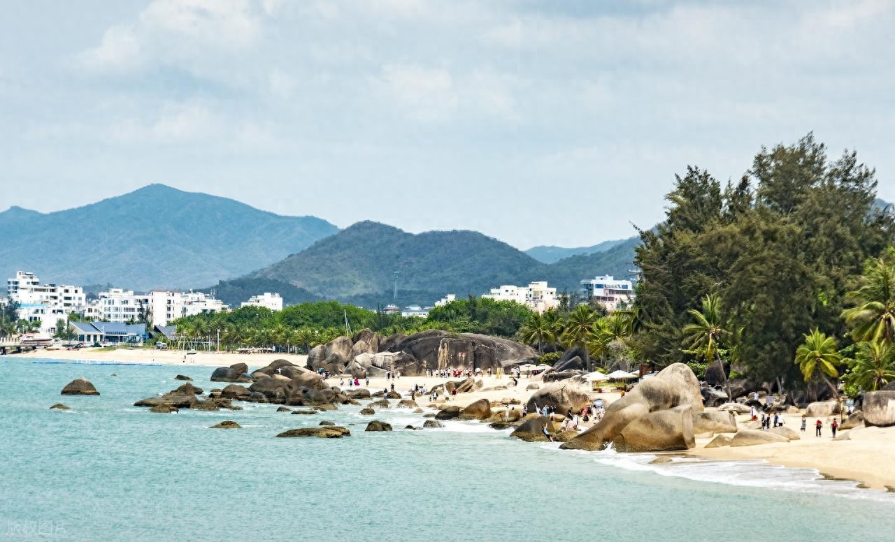 中国中免免税龙头_海南自贸港全岛封关运作_上海自由贸易港龙头股