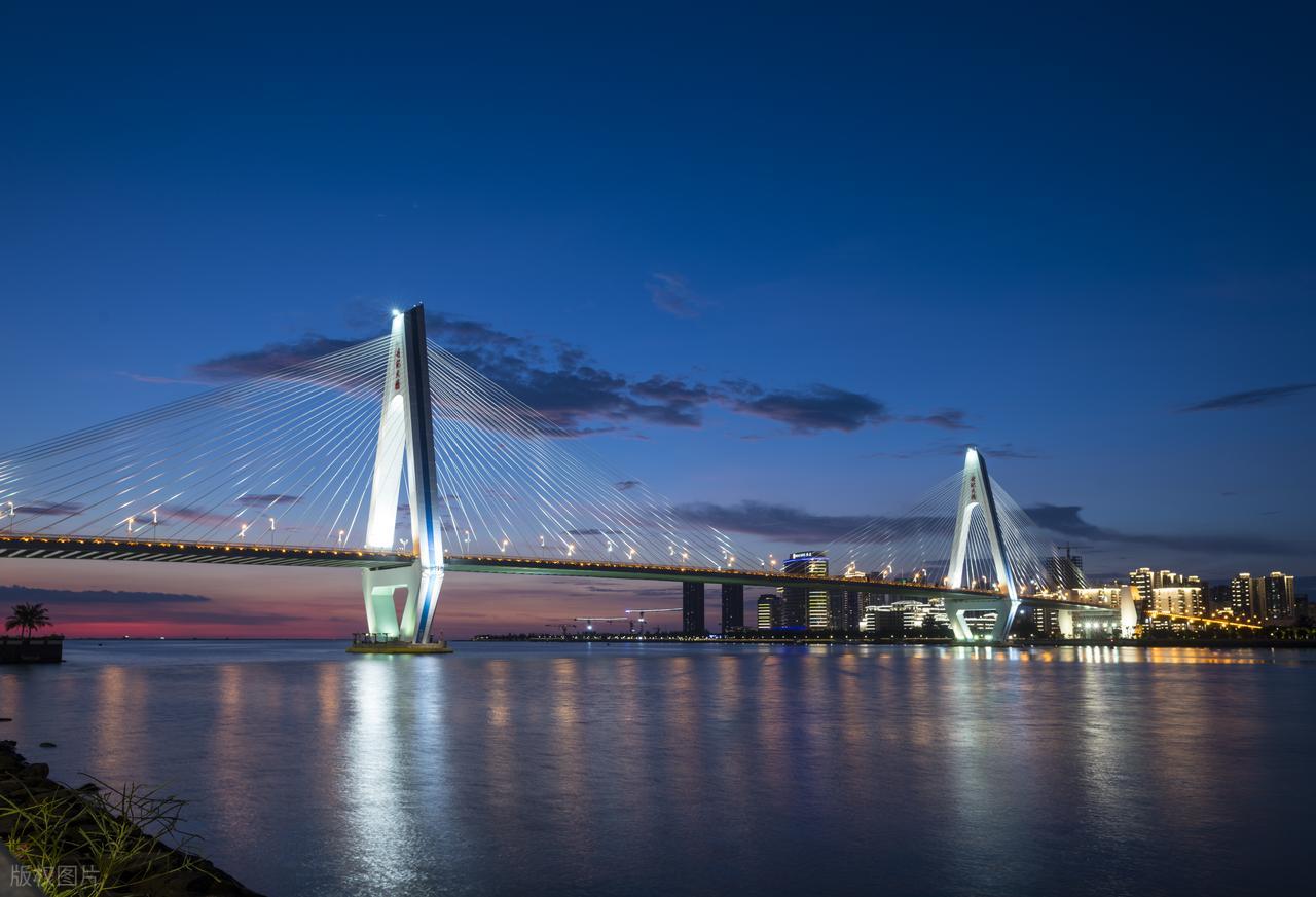 海南自贸港全岛封关运作_上海自由贸易港龙头股_中国中免免税龙头