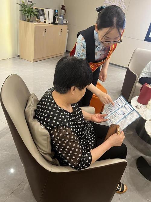民生银行的私银客户_中国民生银行南阳分行私银会客厅名医面对面活动_高净值客户个性化健康指导