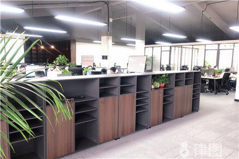 股票交易佣金的收费标准是什么？