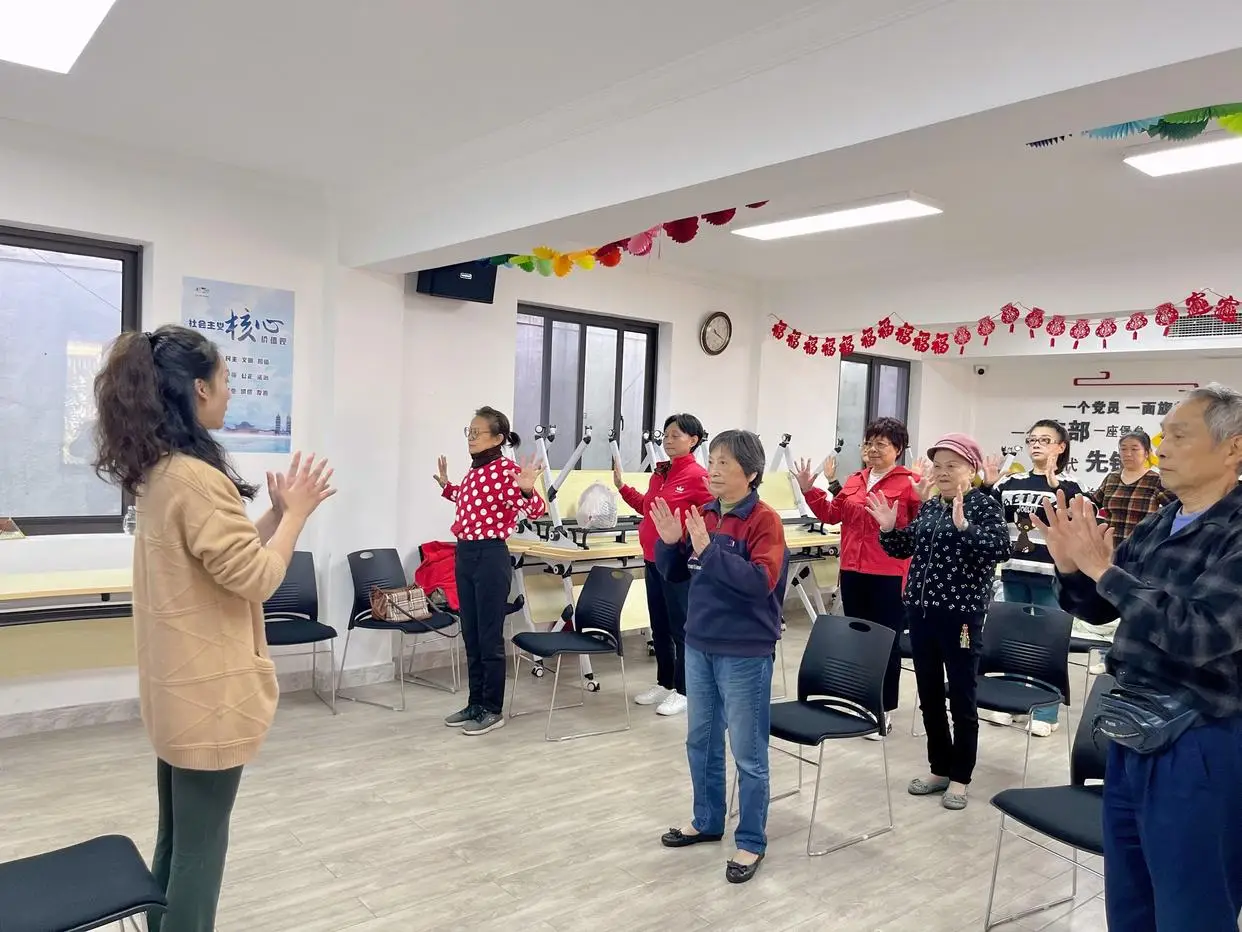 60岁以上人群规律跑步现状_老年跑者马拉松中签率_广州马拉松中签率