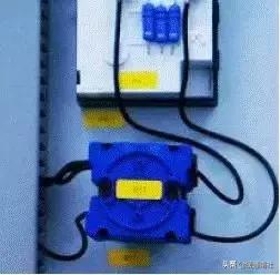 电气元件安装要求_电气柜布局规范_小母线端子