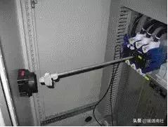 电气元件安装要求_小母线端子_电气柜布局规范