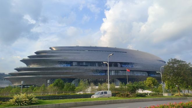 百佳华 深圳_深圳百佳华是不是倒闭了_深圳百佳华百货商场地址