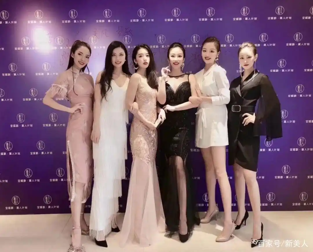 练出直角肩方法_直角肩仪态训练_美人肩形态图解